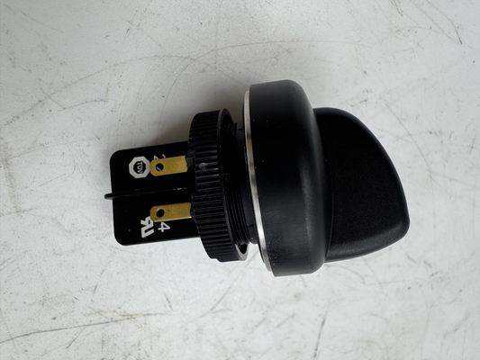 W195 W200 W205 Botón de interruptor 2470410 Botón de encendido/apagado para piezas de fresadoras de carreteras