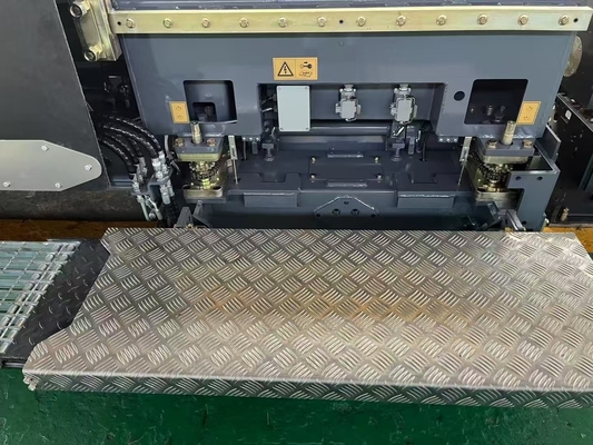 El conjunto de placas de tornillo 5m para AB500-3TV para el asfalto