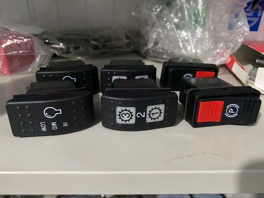 4700792414 Interruptor del botón del acelerador para piezas de repuesto de rodillos Cc524 624hf Cc6200