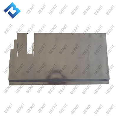 VDT-V88 Deflector Central RH RM87966826 Fender delantero Deflector de placa de tornillo 80632482 para piezas de repuesto de adoquines de asfalto